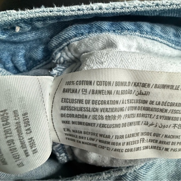 Vtg Abercrombie & Fitch Women's Button Fly Shorts Distressed Raw Hem Y2K - Picture 7 of 8